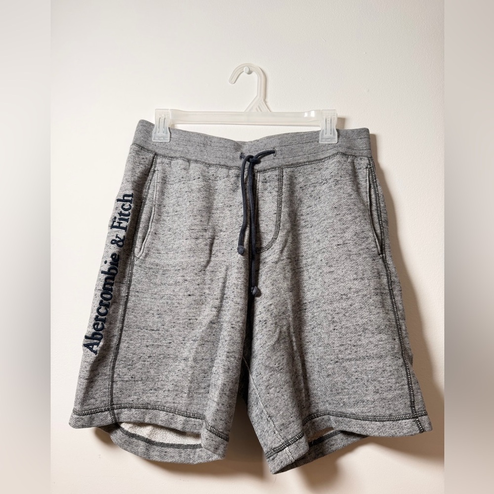 🍄| Abercrombie & Fitch Gray Heather Knit Drawstring Shorts